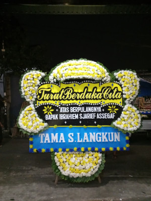Papan Bunga Duka di Siantan